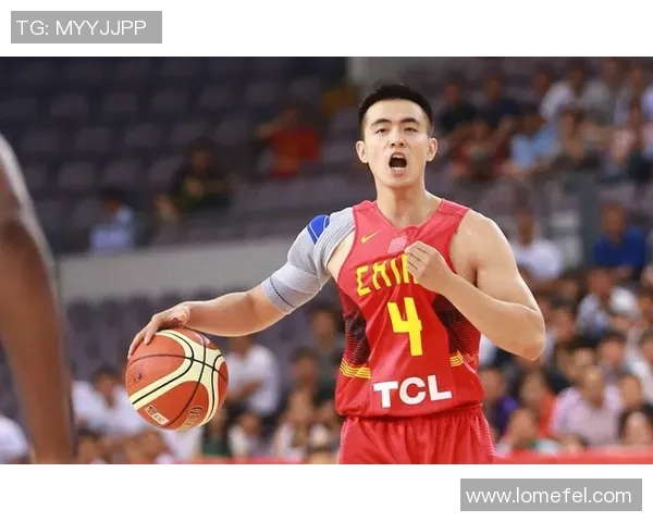 任骏飞领衔球队奋战新赛季展现篮球风采与团队精神的精彩时刻