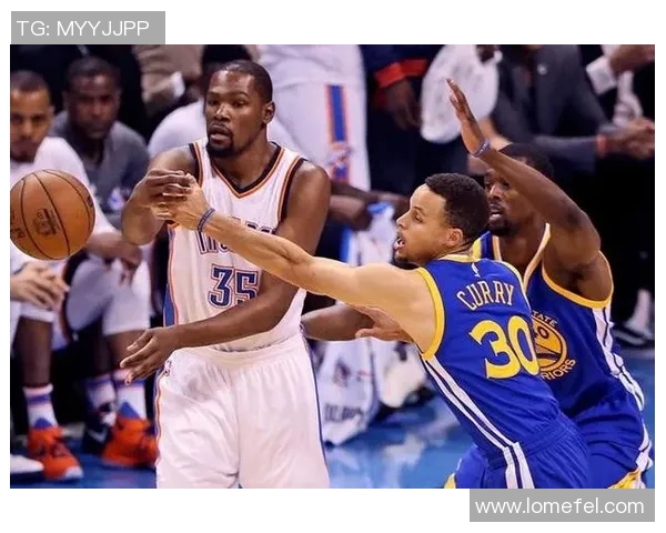 勇士与雷霆激战回放高清版全场精彩瞬间尽在眼前